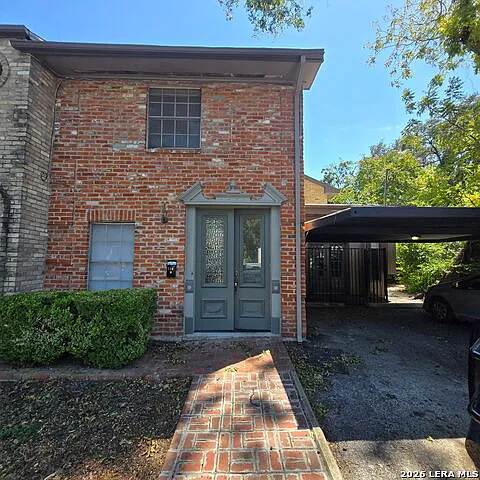 Craig Place — Photo 2