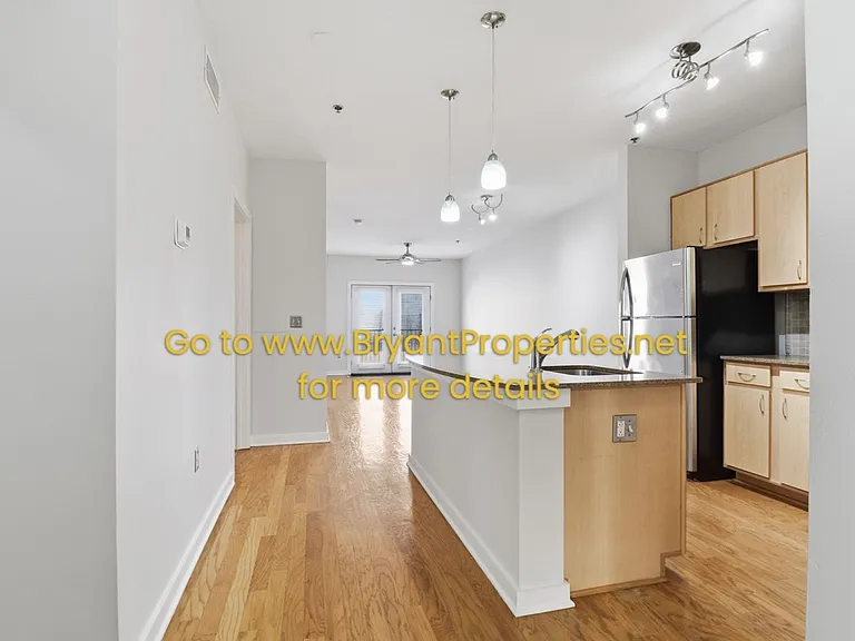 1803 Broadway #519 — Photo 32