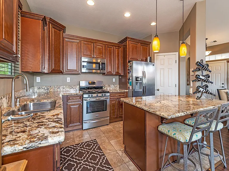 1691 Iron Mountain Dr — Photo 5