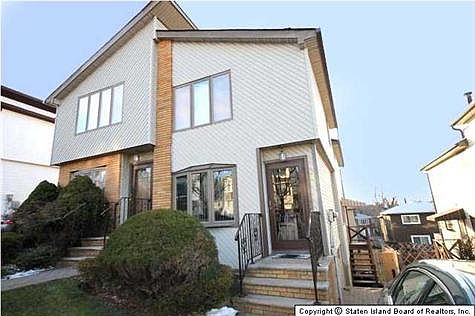 1st image of 74 Hewitt Ave