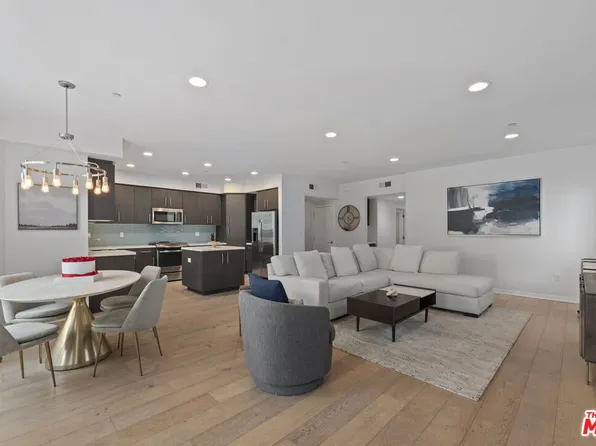 11912 Laurelwood Dr Unit 201, Studio City, CA 91604