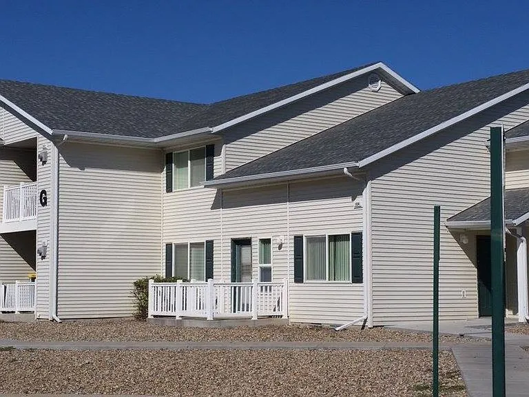 Wind River Apartments — Photo 7