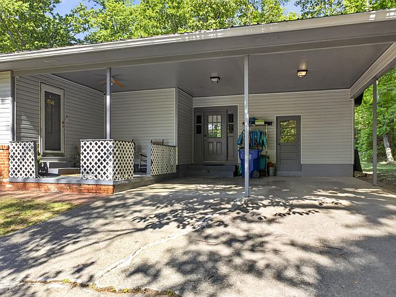 3rd image of 2045 Ridgeview Dr NW
