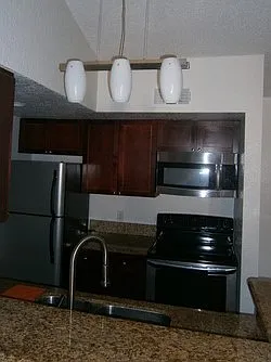 Conroy — Photo 2