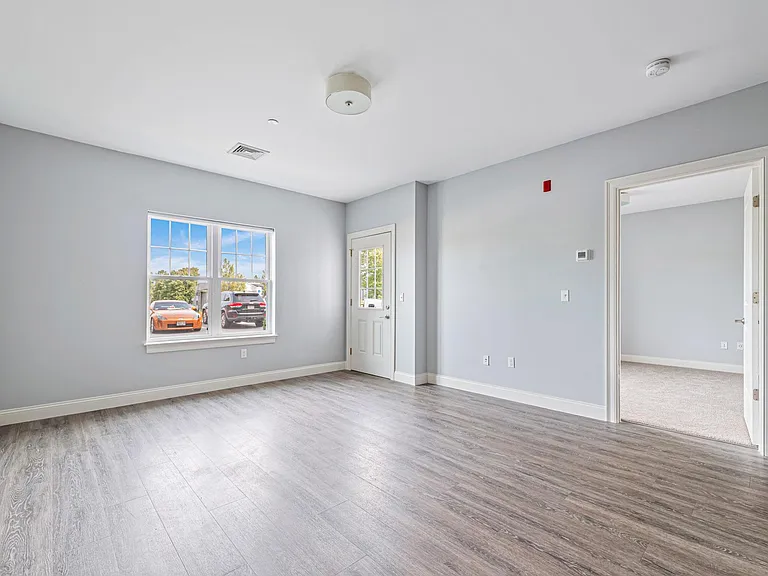 Four Winds Apartments — Photo 24