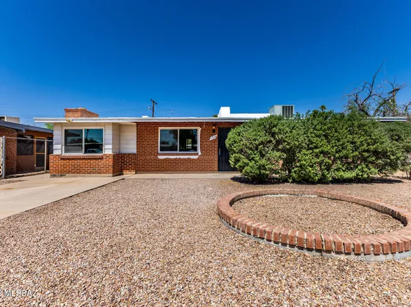 1316 W Simmons Pl, Tucson, AZ 85705