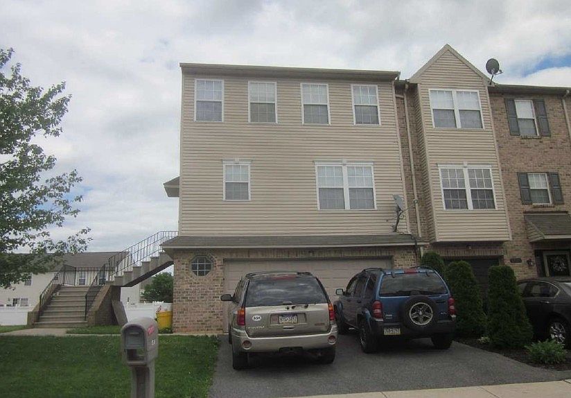 1st image of 2530 Gillian Ln
