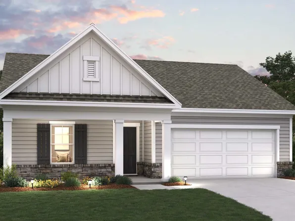 74 Laurel Pointe Dr, Waynesville, NC 28785