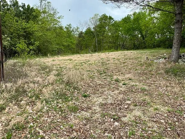 208 Church St, Horse Cave, KY 42749