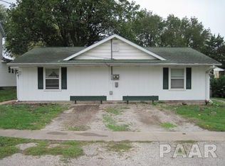 203-205 S Pine St, Delavan, IL 61734