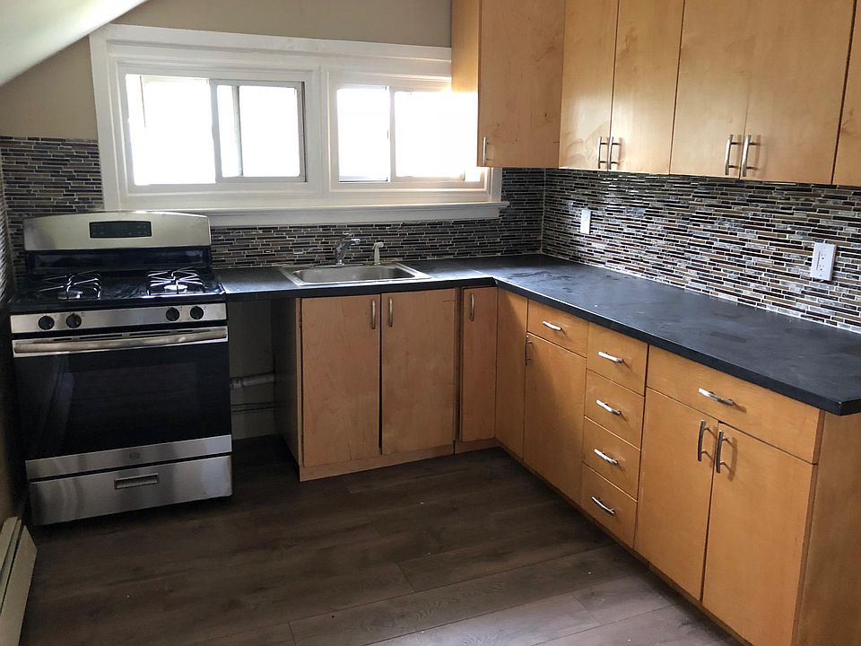1st image of 42 Haab Ave Floor 2