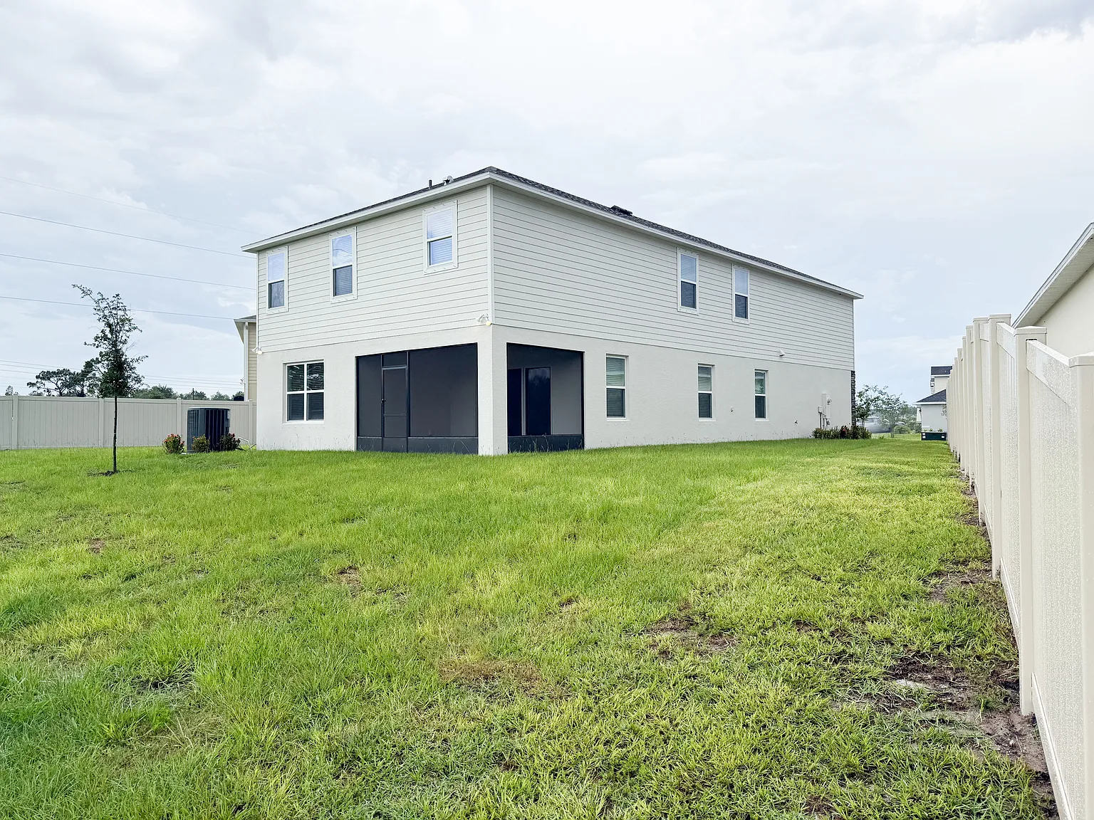 5 bed, 3.5 bath, 3087 sqft, $3,250 — Photo 2