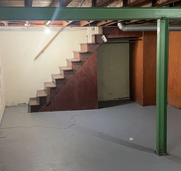 1906 Bainbridge Dr — Photo 15