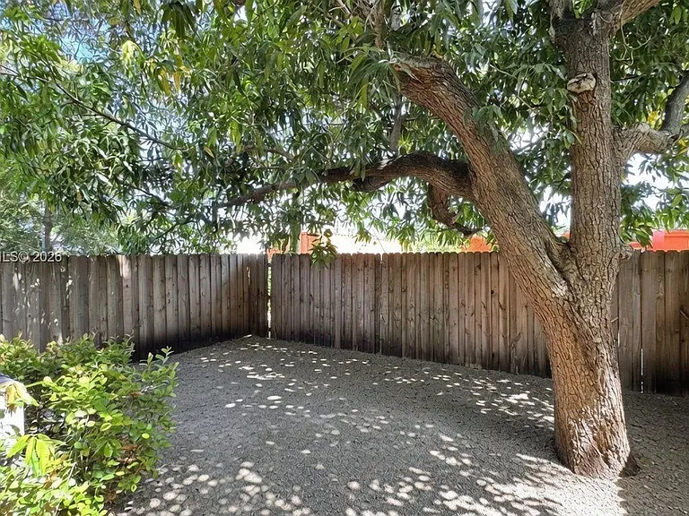 1770 NW 55th St #1 — Photo 24