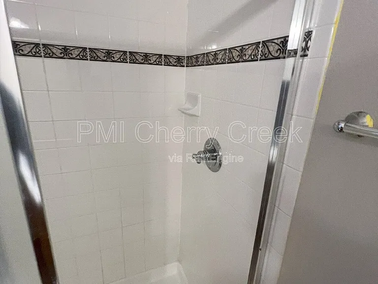 5420 Heatherton Ln — Photo 20