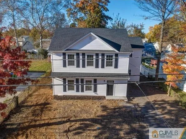 47 Glenville Rd, Edison, NJ 08817