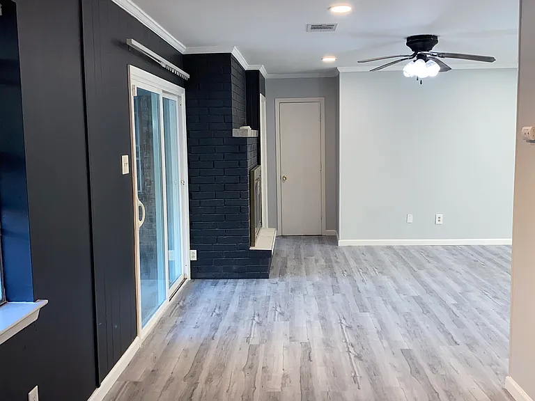 729 Lisa Ln — Photo 11