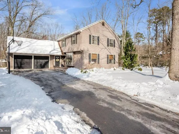 3 Hanley Ct, Tabernacle, NJ 08088