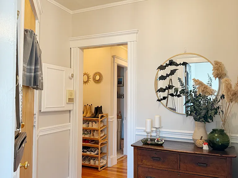 25 Roslyn St #12 — Photo 11