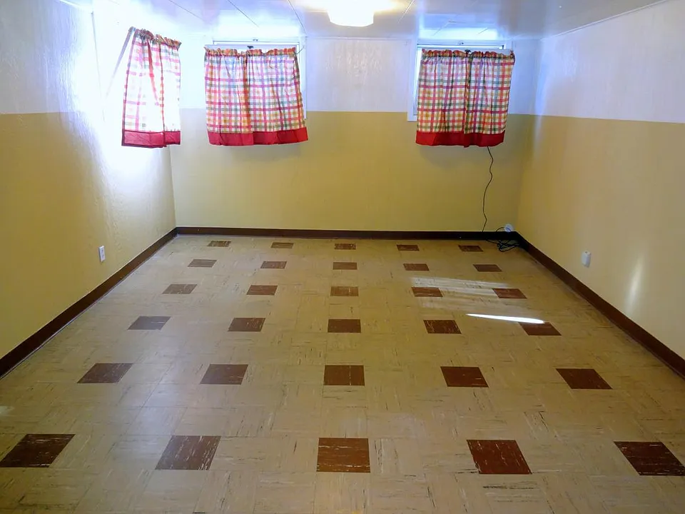 Living/Sleeping area