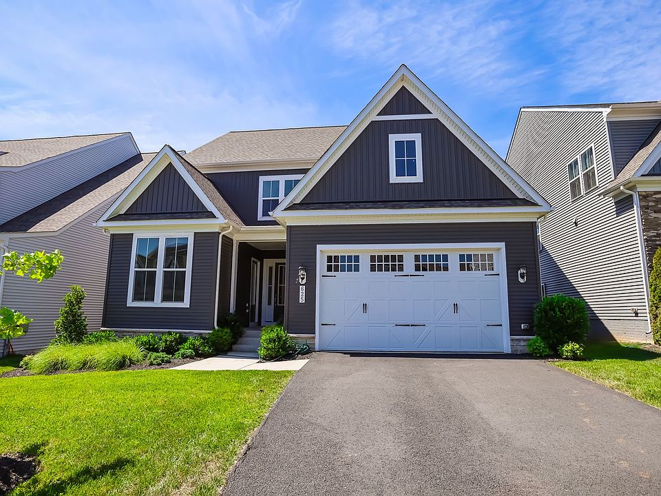 1st image of 625 Lipizzan Dr SW
