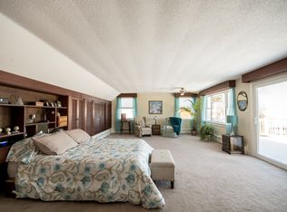 67 Bakerville Rd, Dartmouth, MA 02748