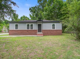151 Stratton Dr, North Charleston, SC 29420