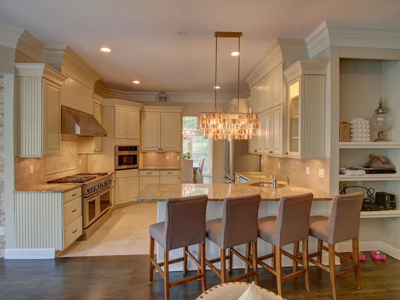 Hampton Bays With Heated Salt Water Pool — Photo 4