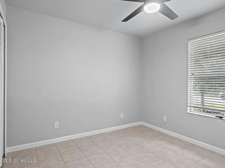 6234 W Lamar St — Photo 18