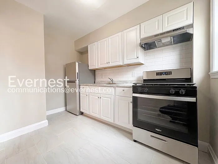 1408 Cedarcroft Rd — Photo 10