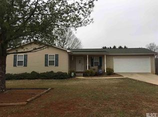 103 Hope Ave, Hudson, NC 28638