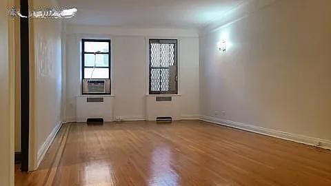 5th image of 30-83 Crescent St APT 6D