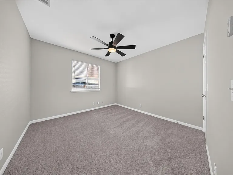 241 Brian Ln — Photo 28
