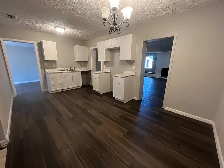 4731 W Castlewood Dr — Photo 10