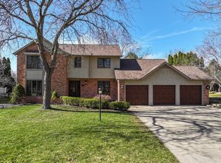 11516 Kings Coach Rd, Grand Blanc, MI 48439