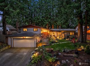 395 Mount Kenya Dr SW, Issaquah, WA 98027
