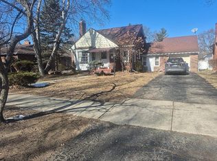 16754 Lola Dr, Redford, MI 48240