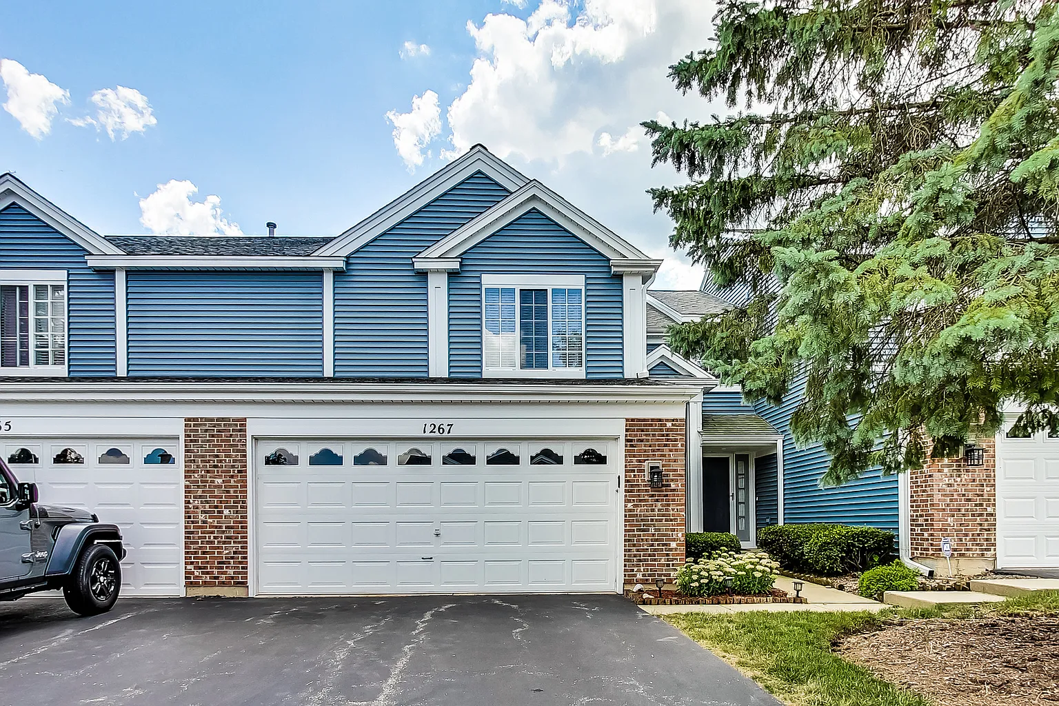 1267 Silk Oak Ln photo 1