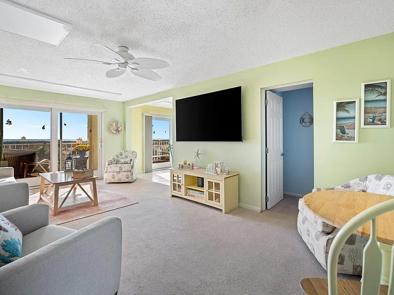 4600 W Brigantine Ave #403 — Photo 10