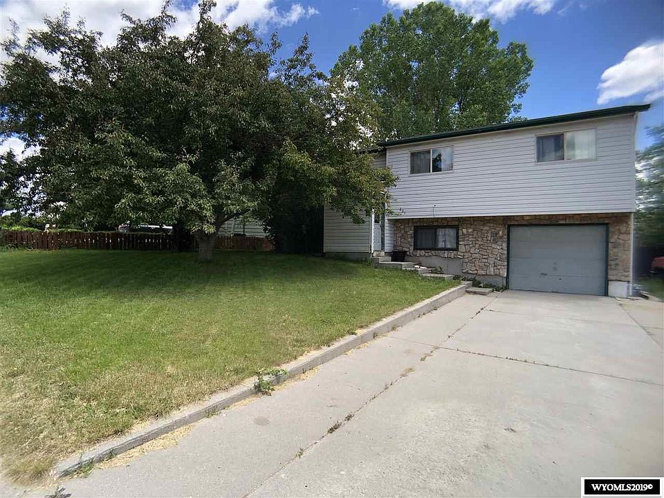 1st image of 601 Big Horn Dr