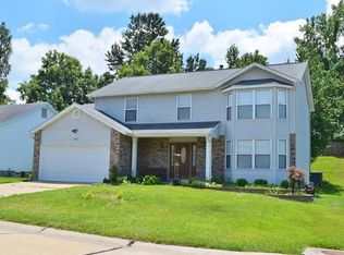 382 Misty Valley Dr, Saint Peters, MO