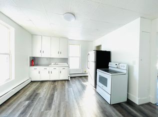 143 Oak St #2, Lewiston, ME 04240