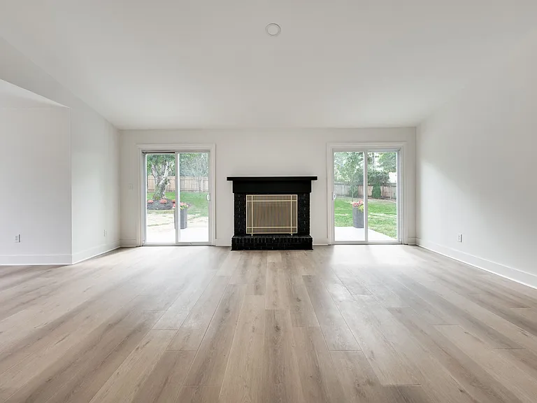 520 Riverview Dr — Photo 8