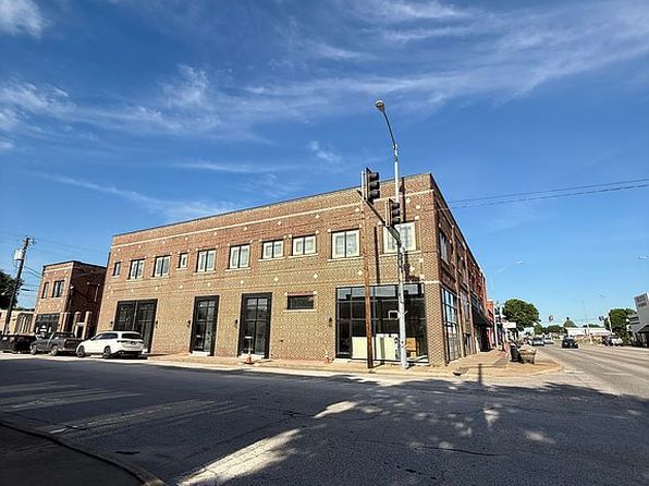 120 E Rogers Blvd #1