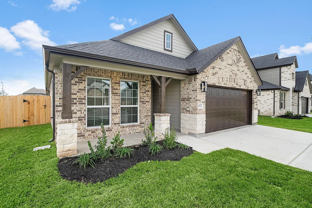 Building Photo - 3327 Tilley Dr