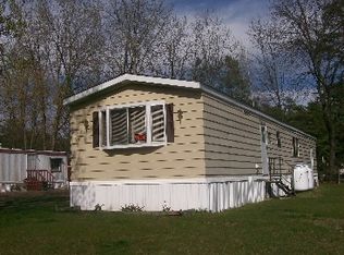 75 Alpine Ave, Queensbury, NY 12804