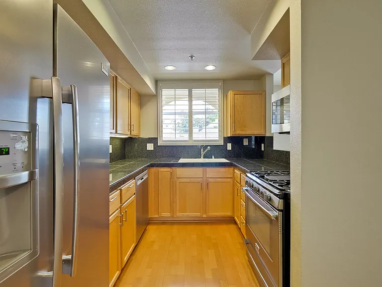 108 Bryant St #23 — Photo 18