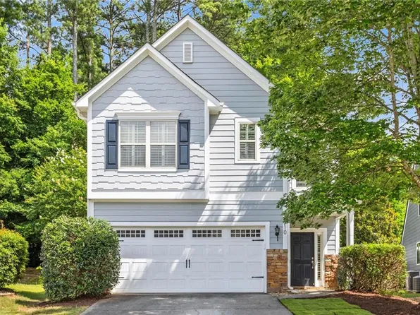 910 Silver Lake Dr, Acworth, GA 30102