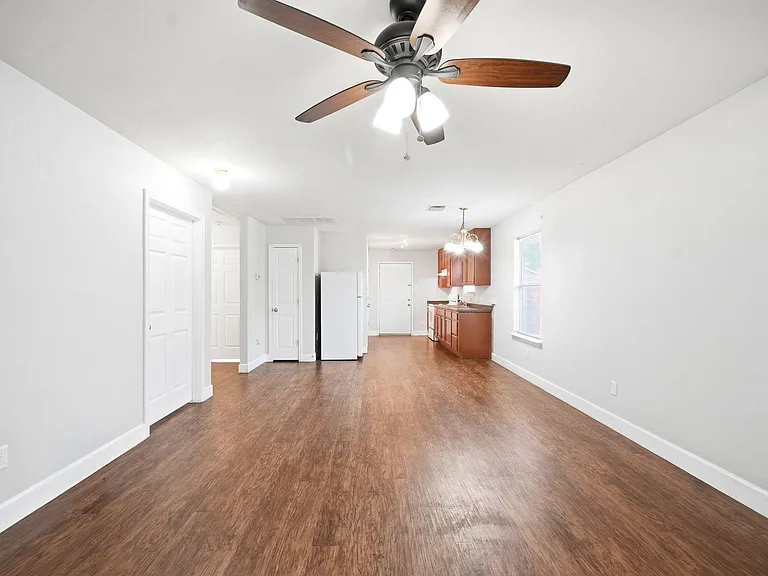 11723 Greenmesa Dr — Photo 8