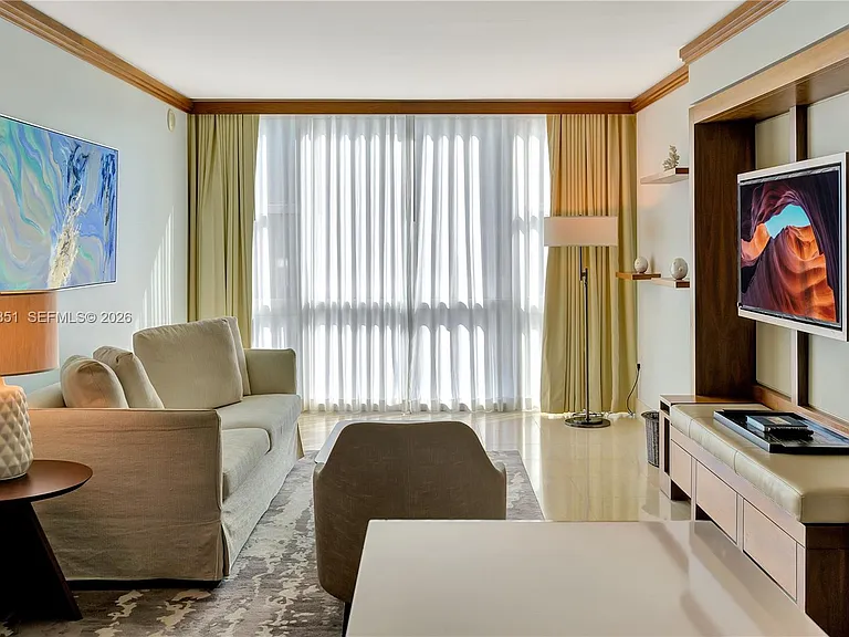 6801 Collins Ave #806 — Photo 11